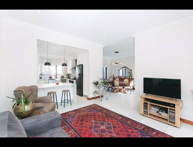 4 BEDROOM HOUSE FOR SALE IN LONEHILL